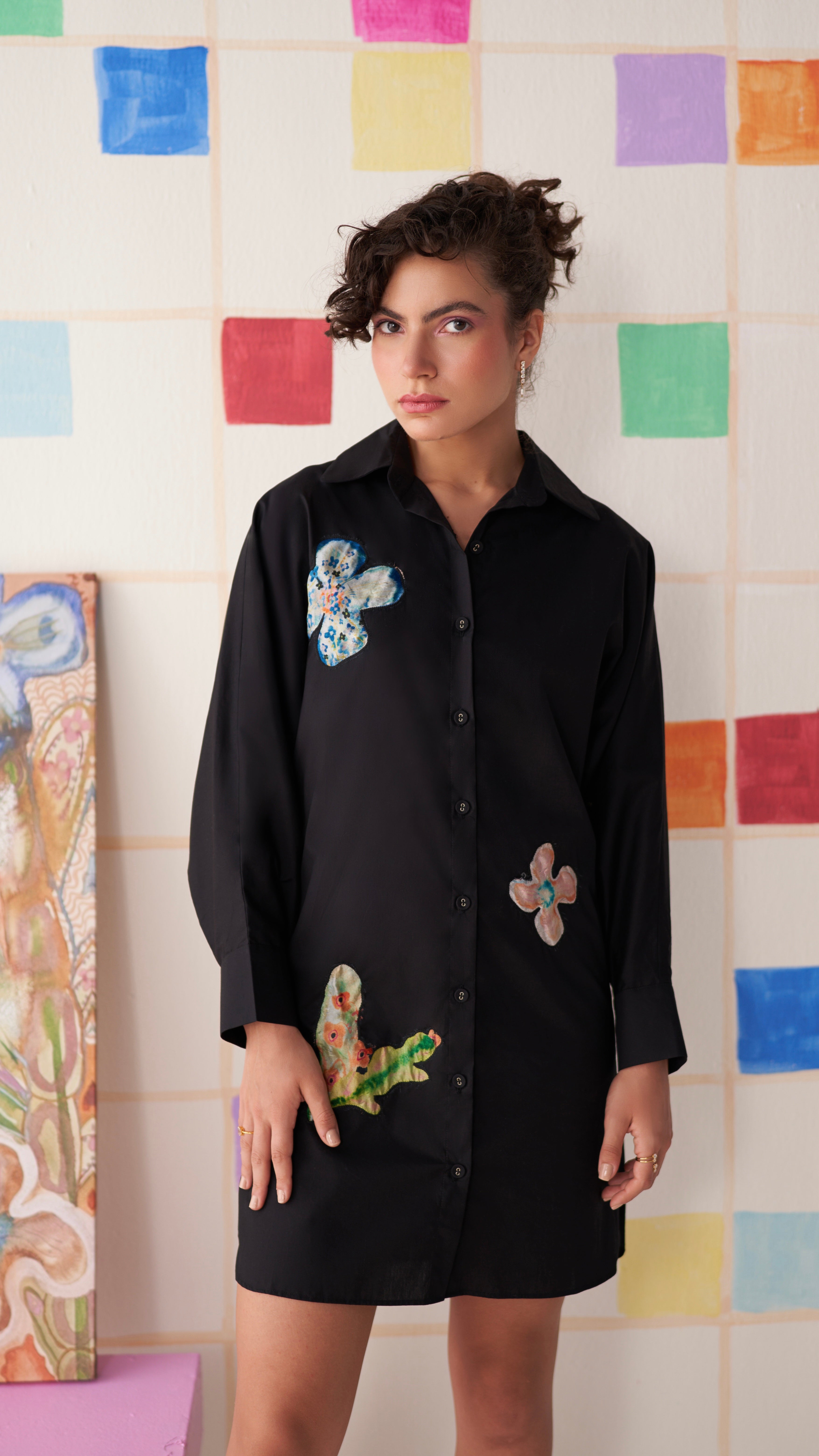 Bloom Stroke Applique Shirt Dress – Noir